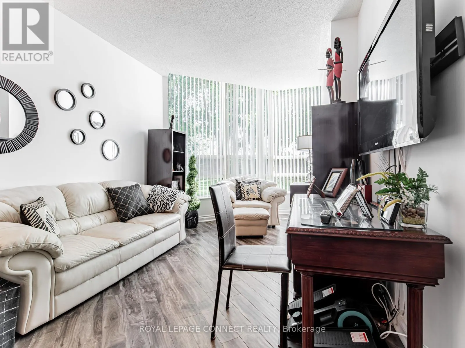 122 - 7905 BAYVIEW AVENUE