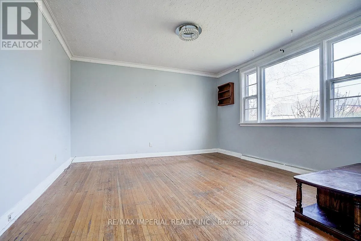 229 CRESTWOOD ROAD