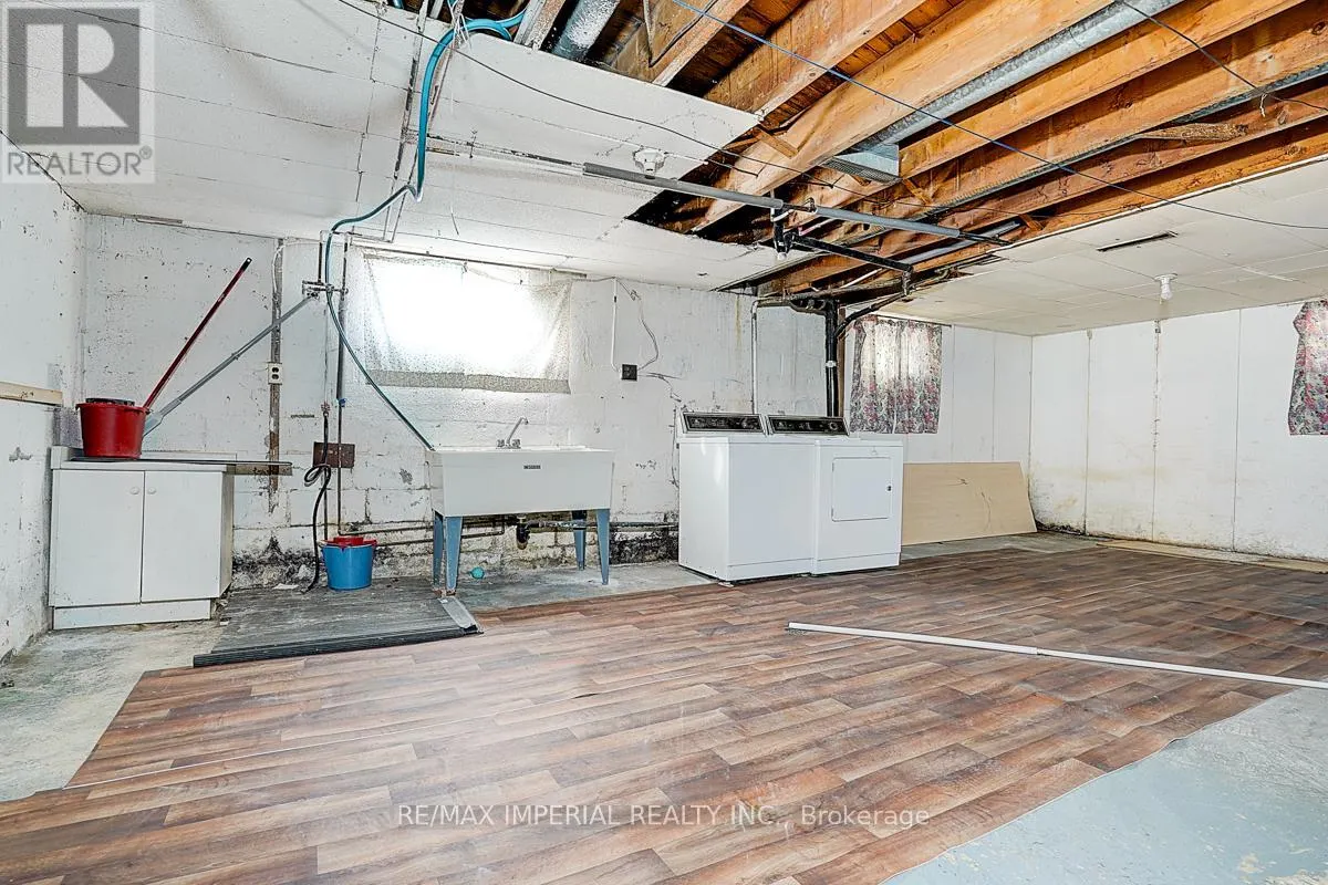 229 CRESTWOOD ROAD