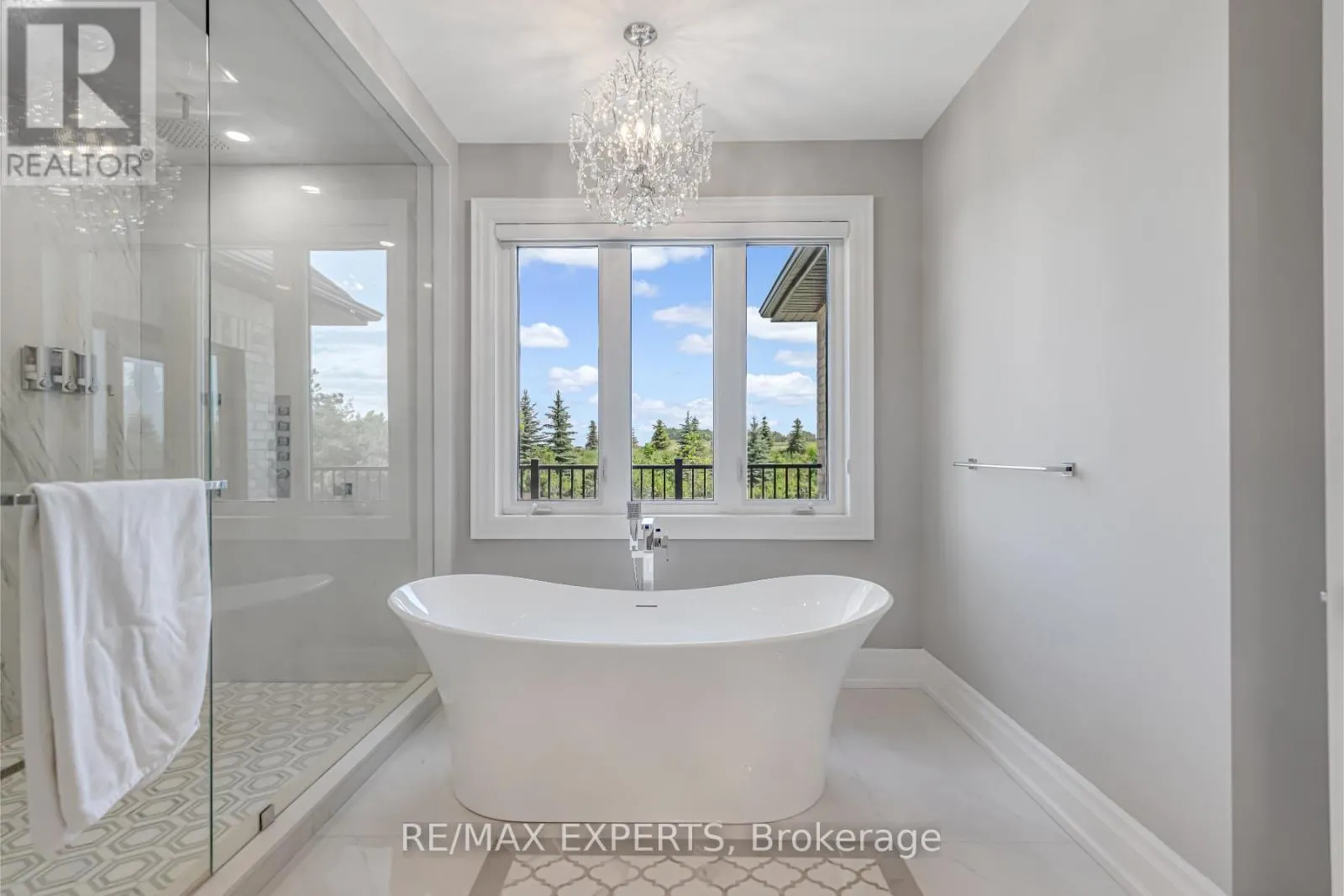 6131 HILLSDALE DRIVE