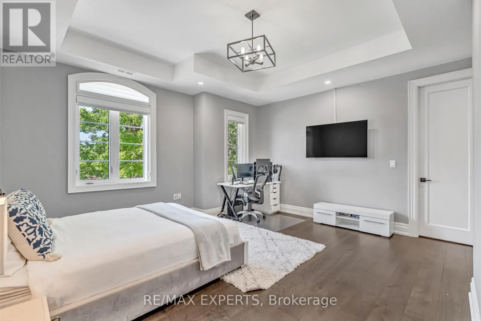 6131 HILLSDALE DRIVE