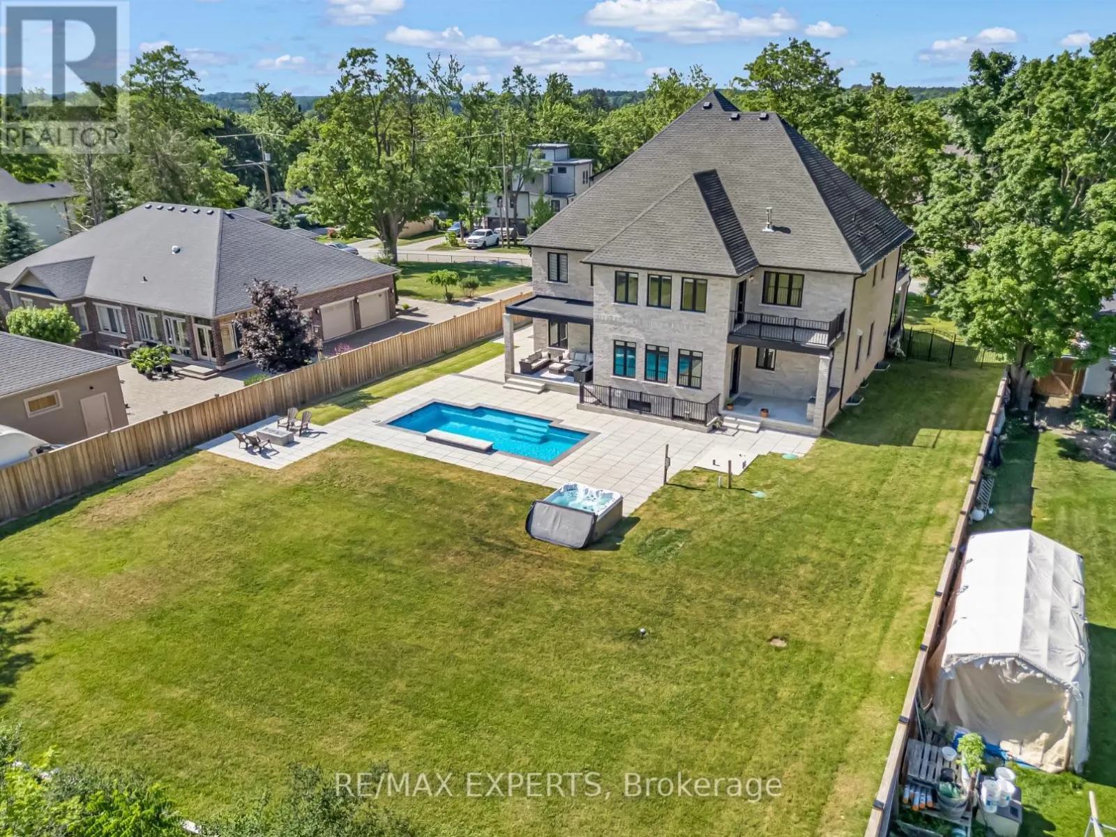 6131 HILLSDALE DRIVE