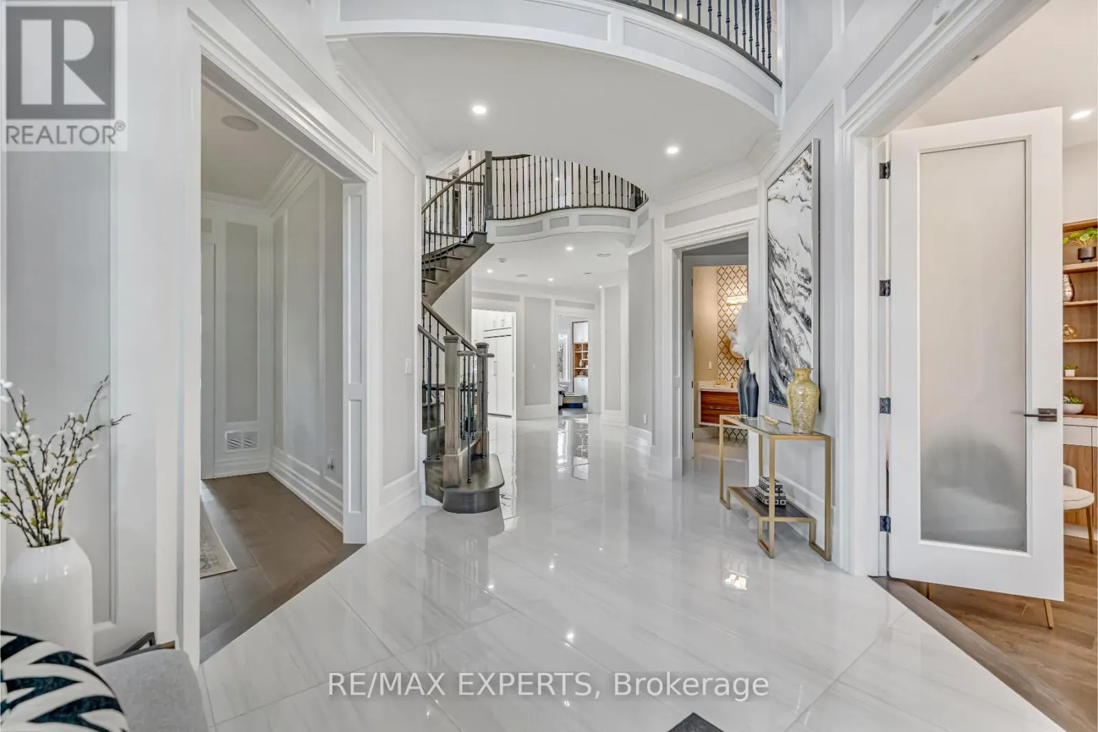 6131 HILLSDALE DRIVE