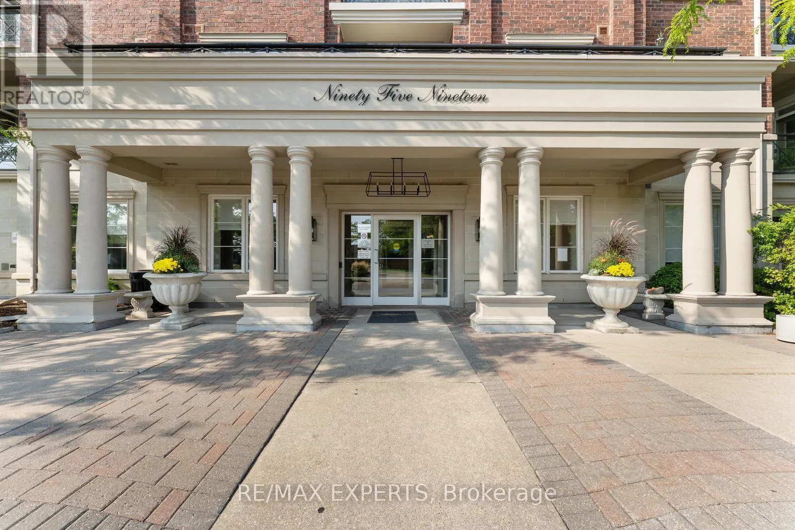 230 - 9519 KEELE STREET