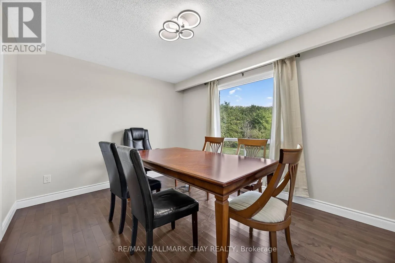 3 SIMON DRIVE