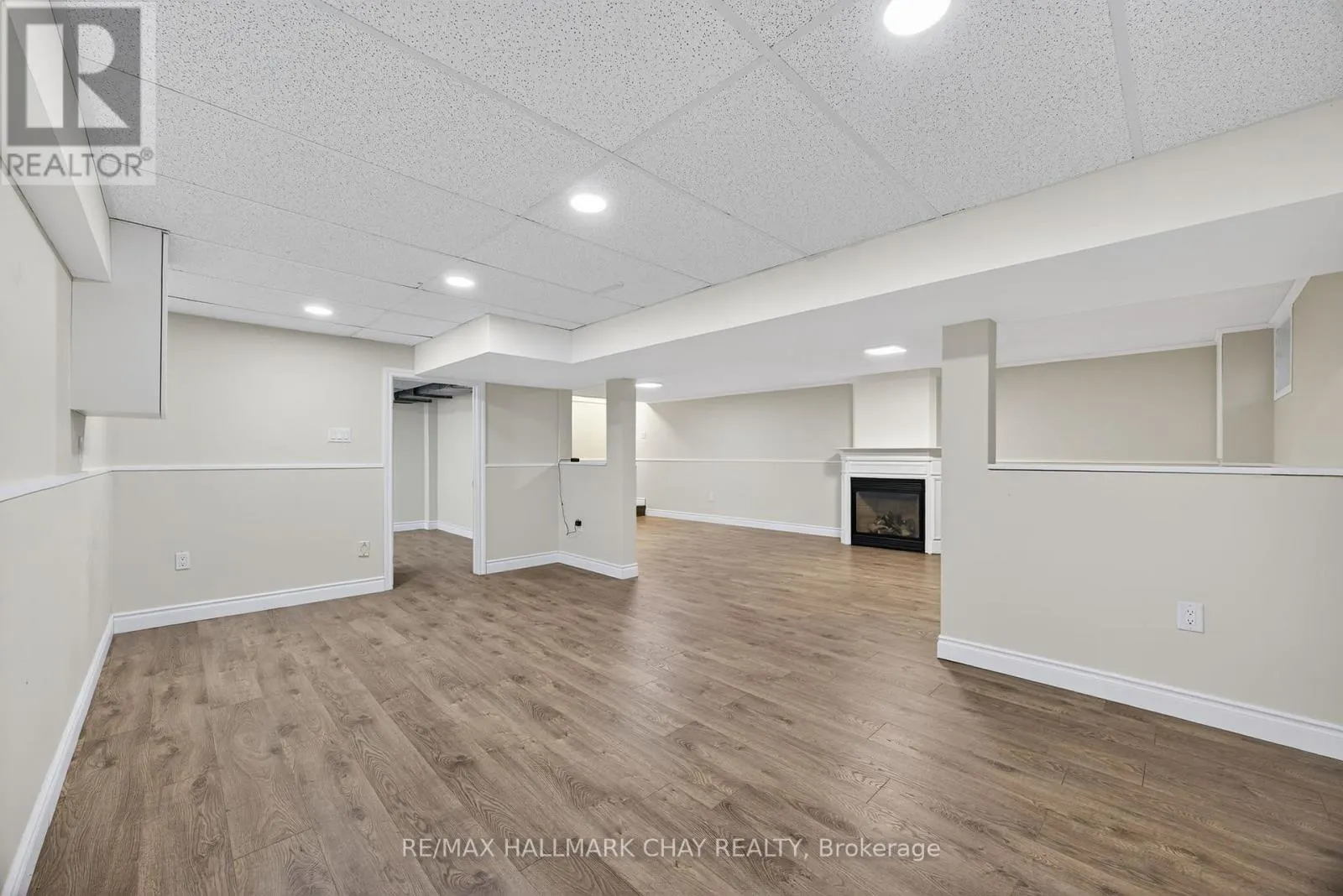 3 SIMON DRIVE
