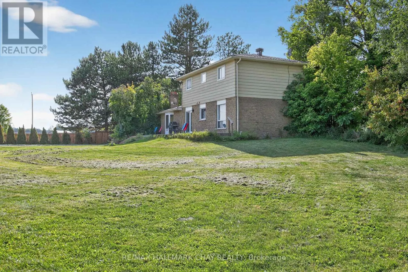3 SIMON DRIVE