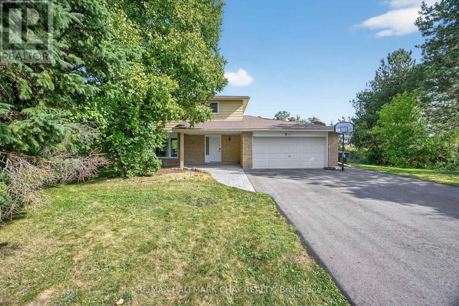 3 SIMON DRIVE