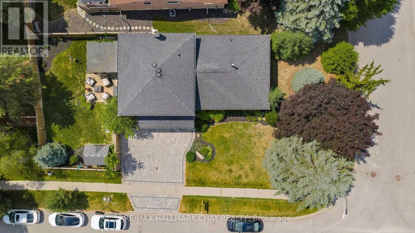 2 WILLIS DRIVE