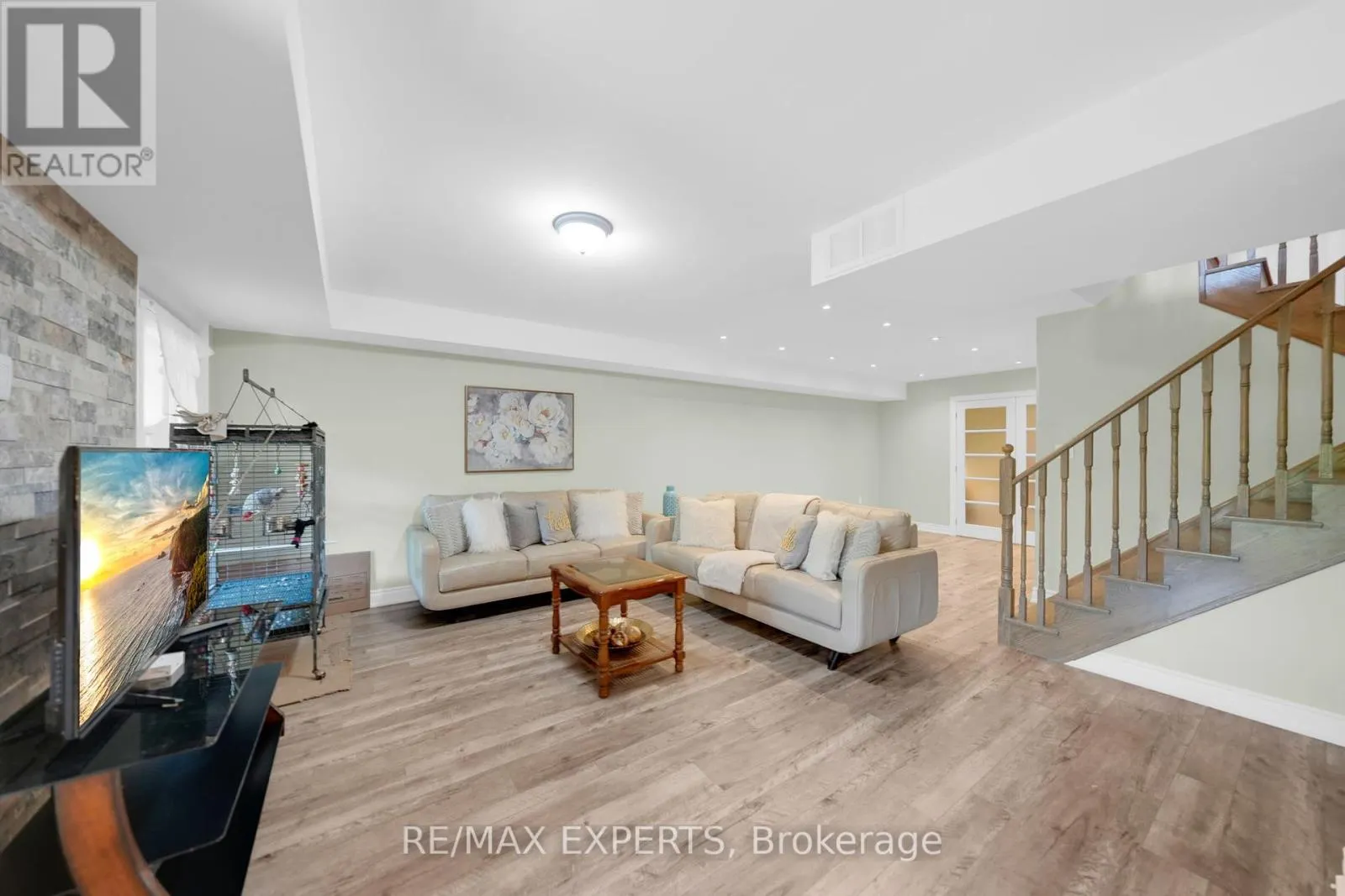 40 HILLCREST DRIVE