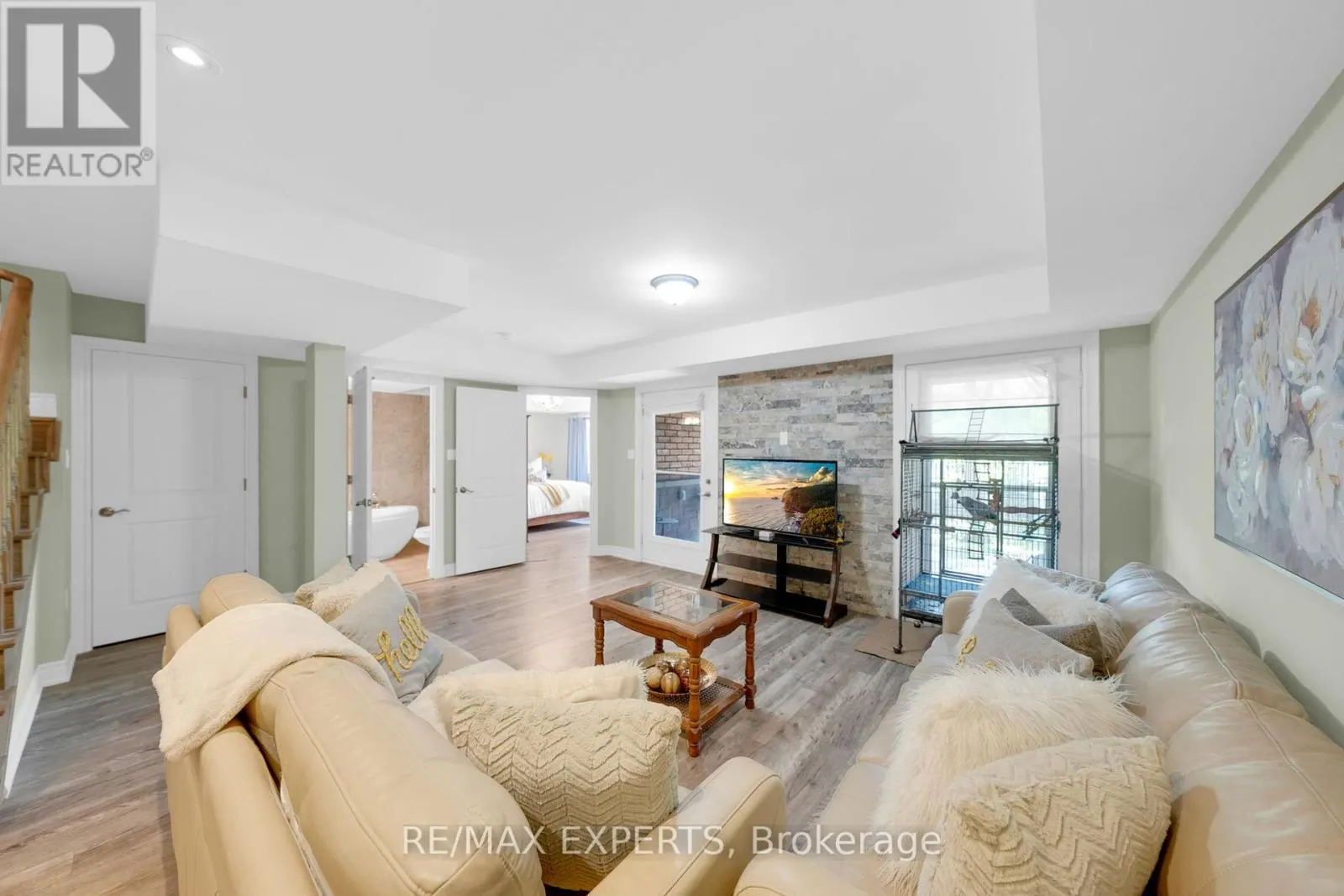 40 HILLCREST DRIVE