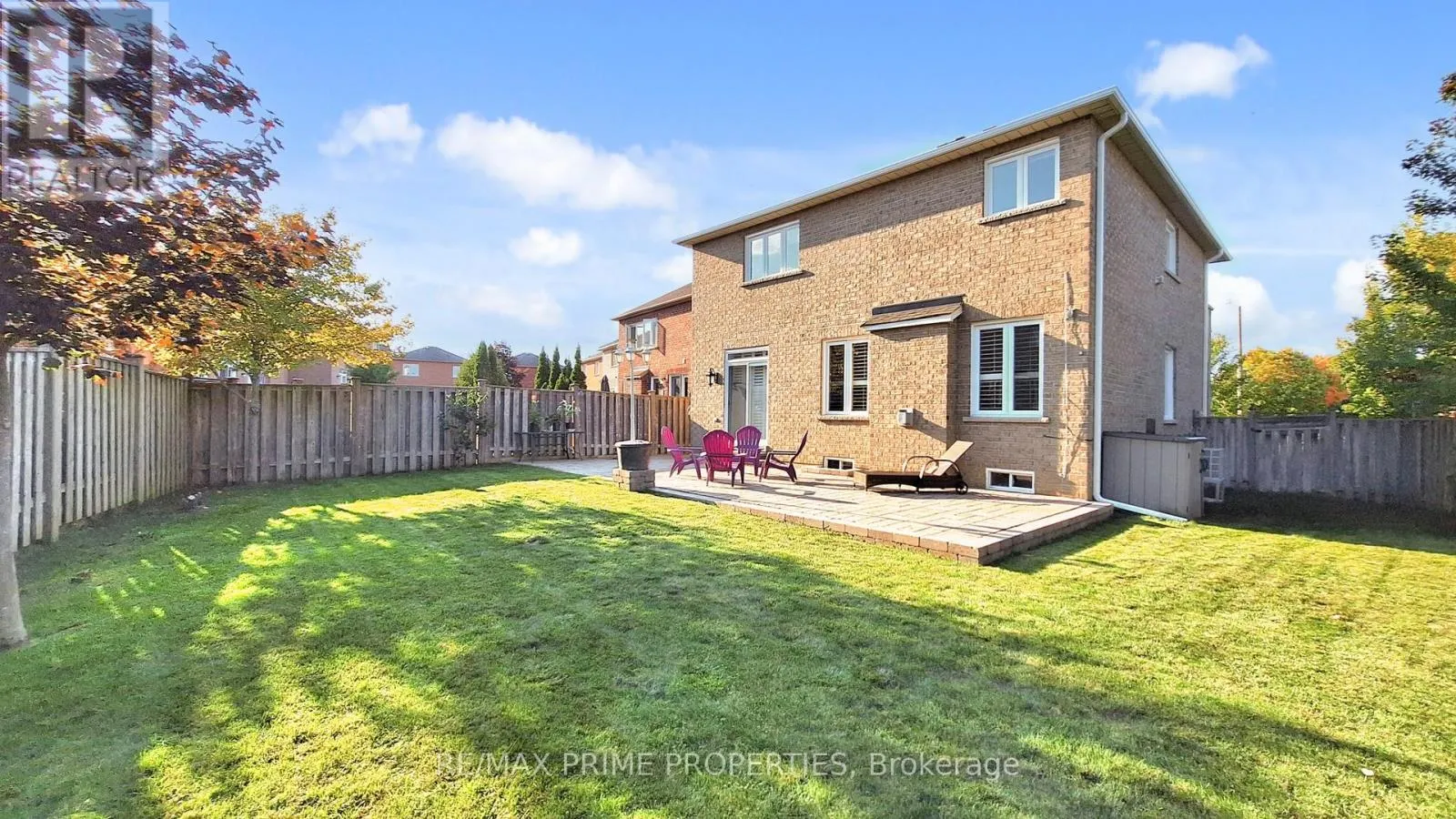 17 RAINTREE CRESCENT
