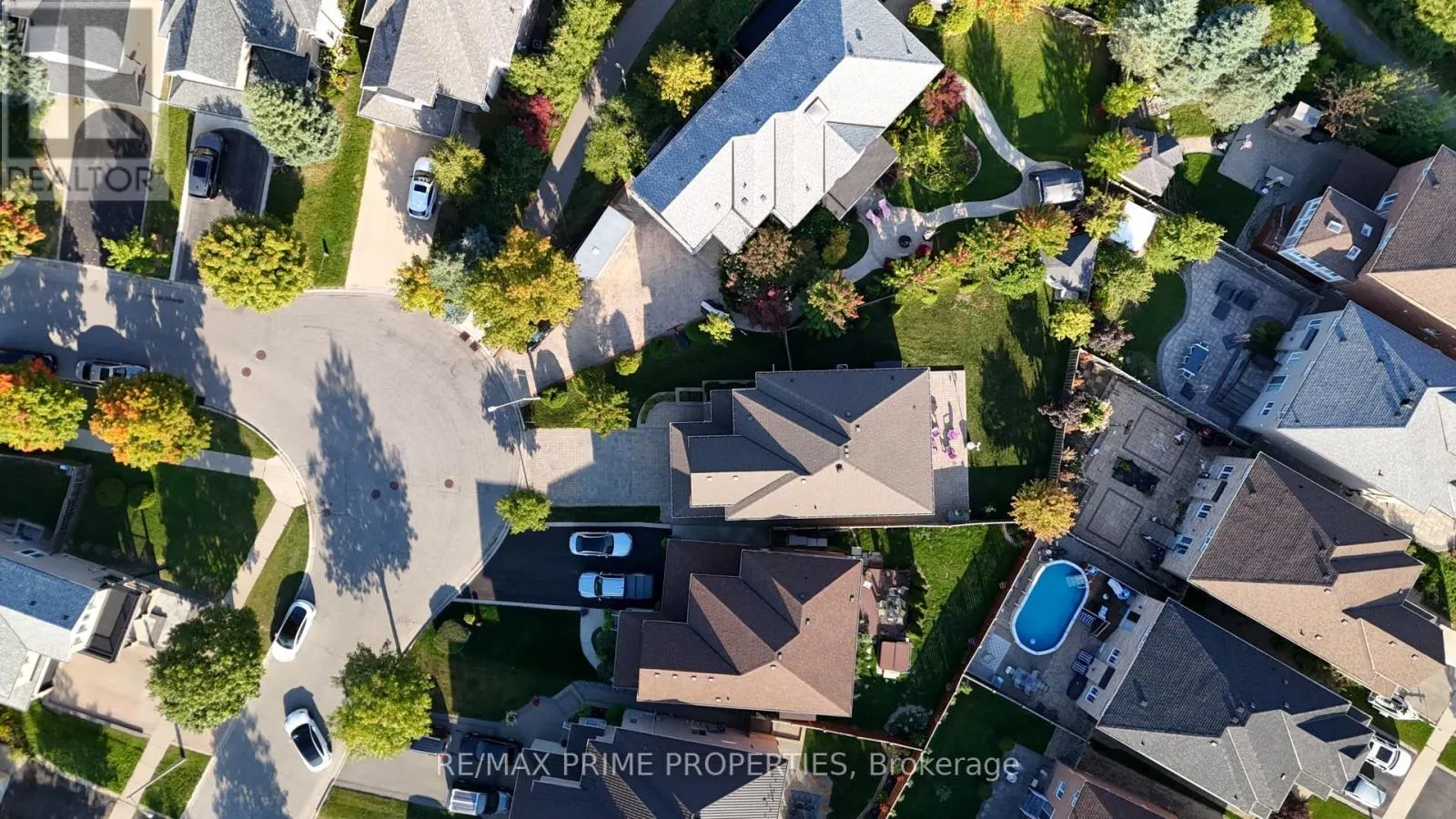 17 RAINTREE CRESCENT