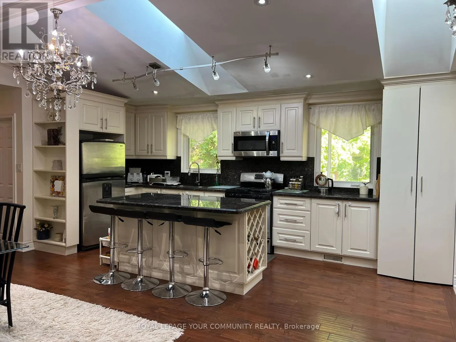 78 MEADOWVIEW AVENUE