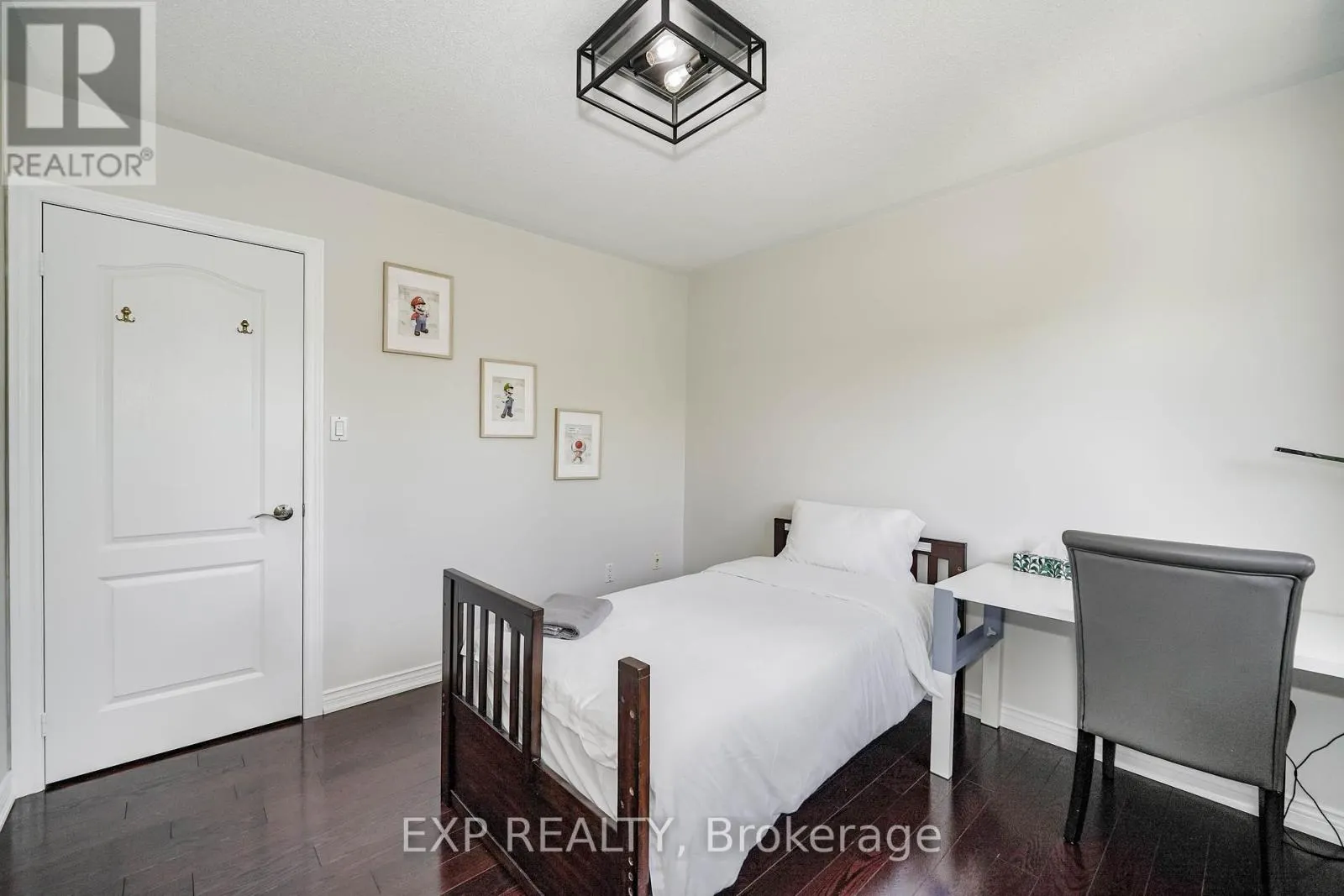 116 COLESBROOK ROAD