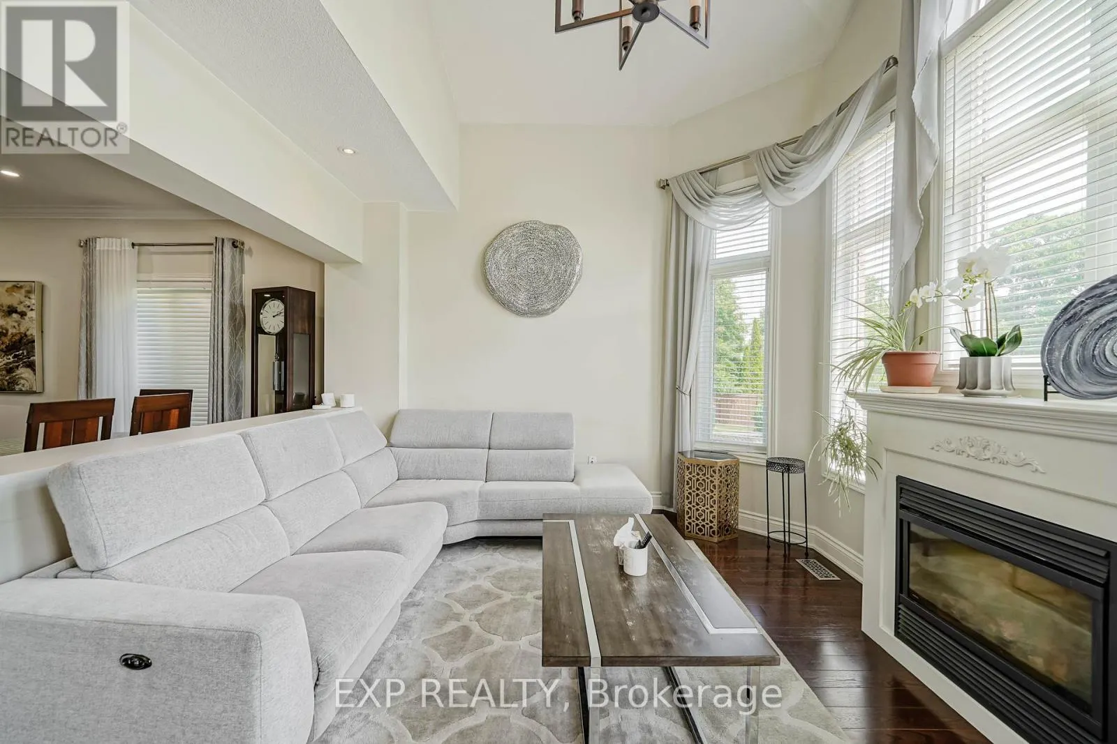116 COLESBROOK ROAD