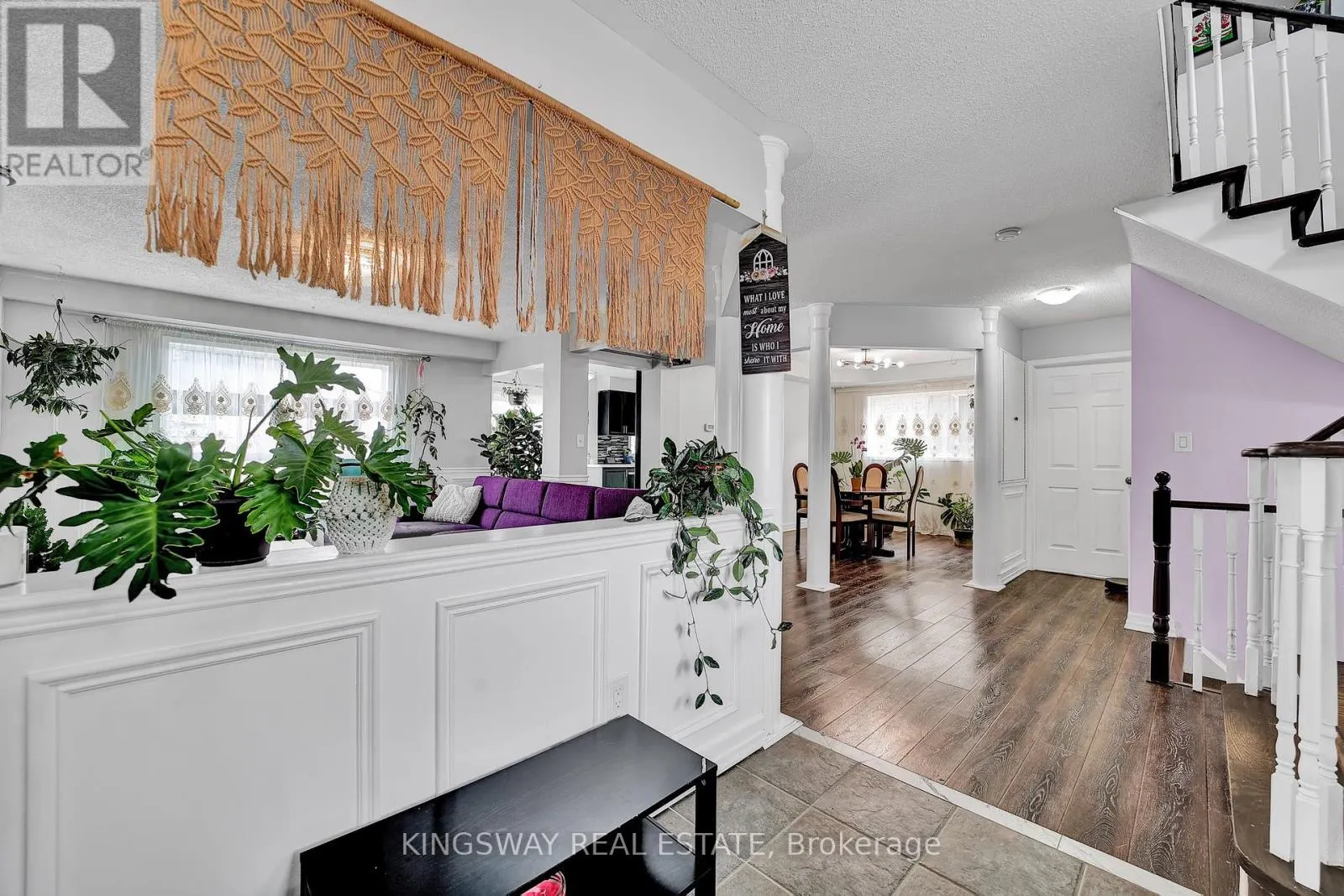 1139 ORIOLE CRESCENT