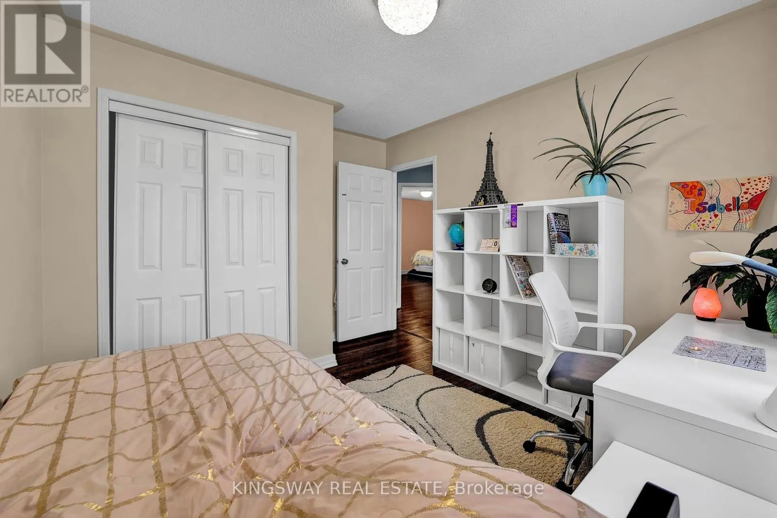 1139 ORIOLE CRESCENT