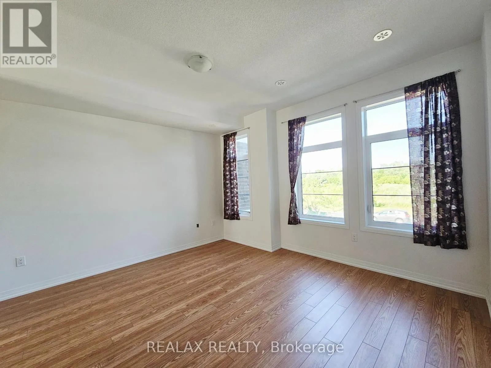 103 CARNEROS WAY