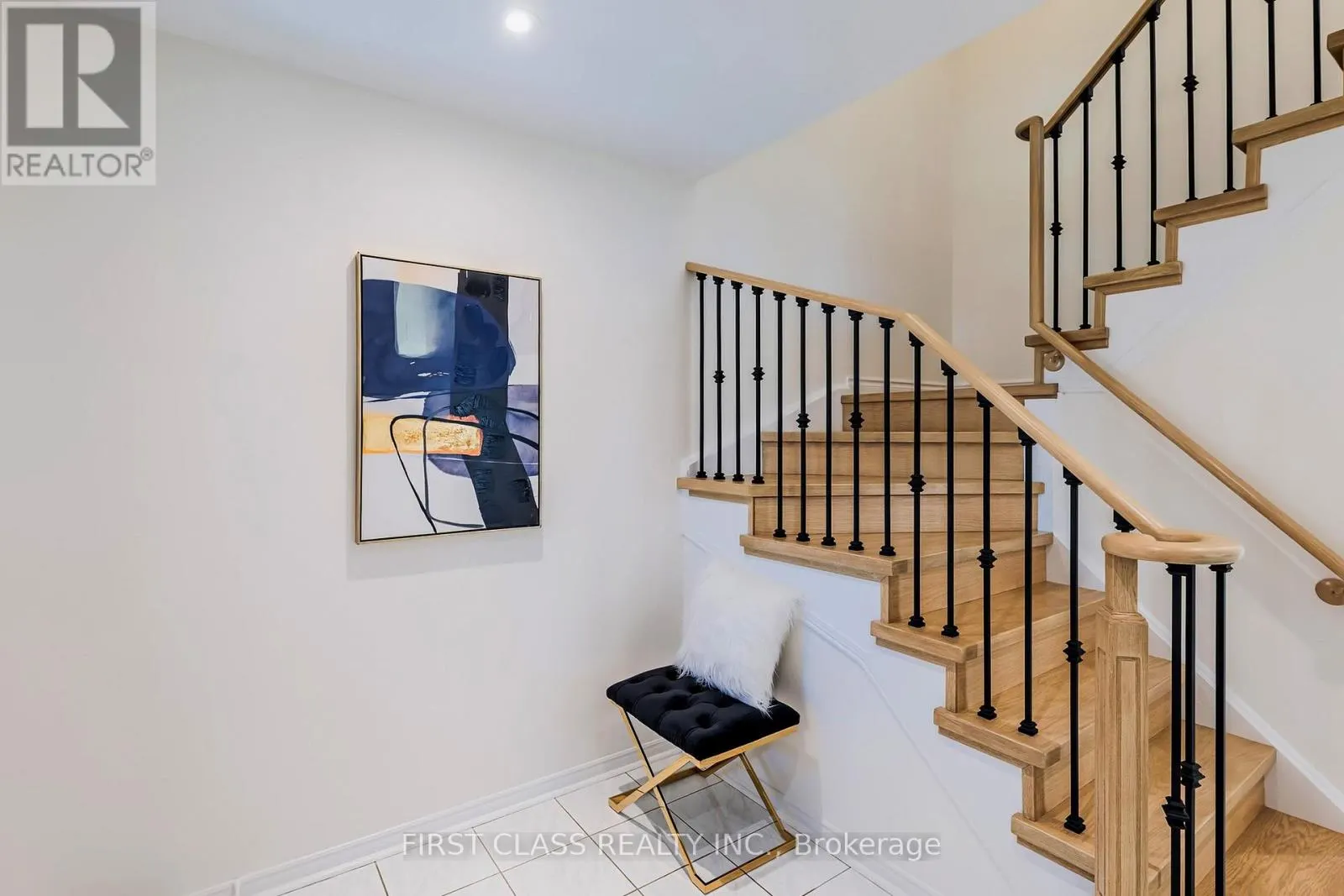 53 MANSTON CRESCENT