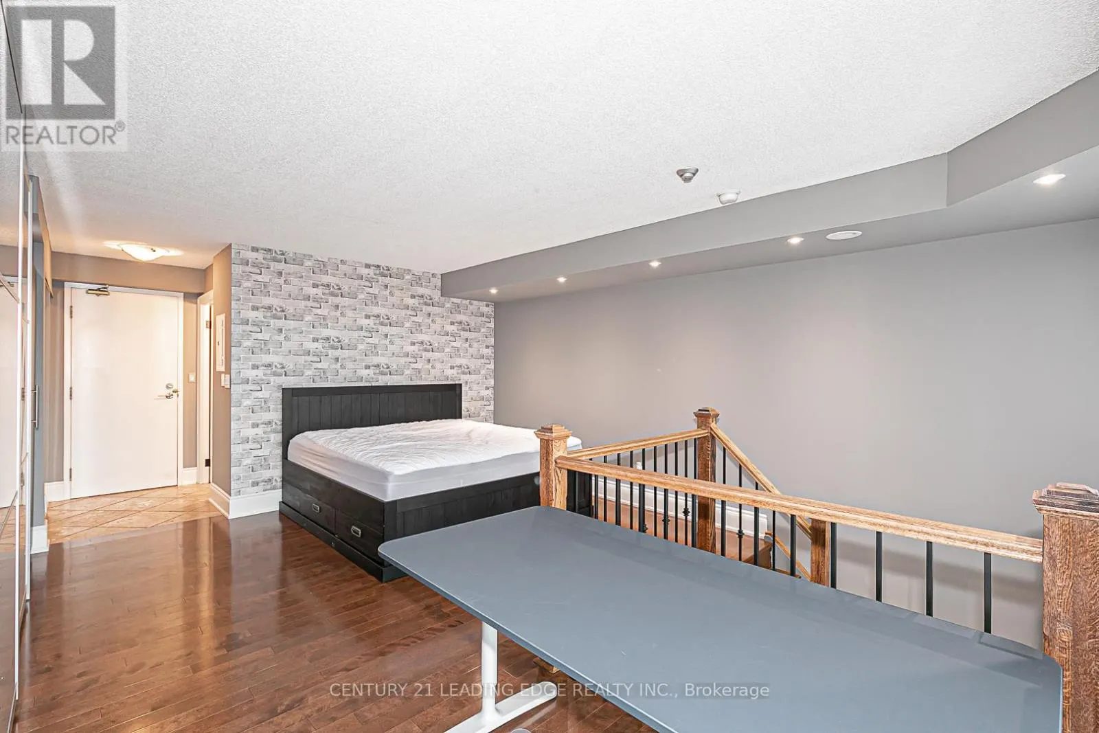 202 - 3 ELLESMERE STREET