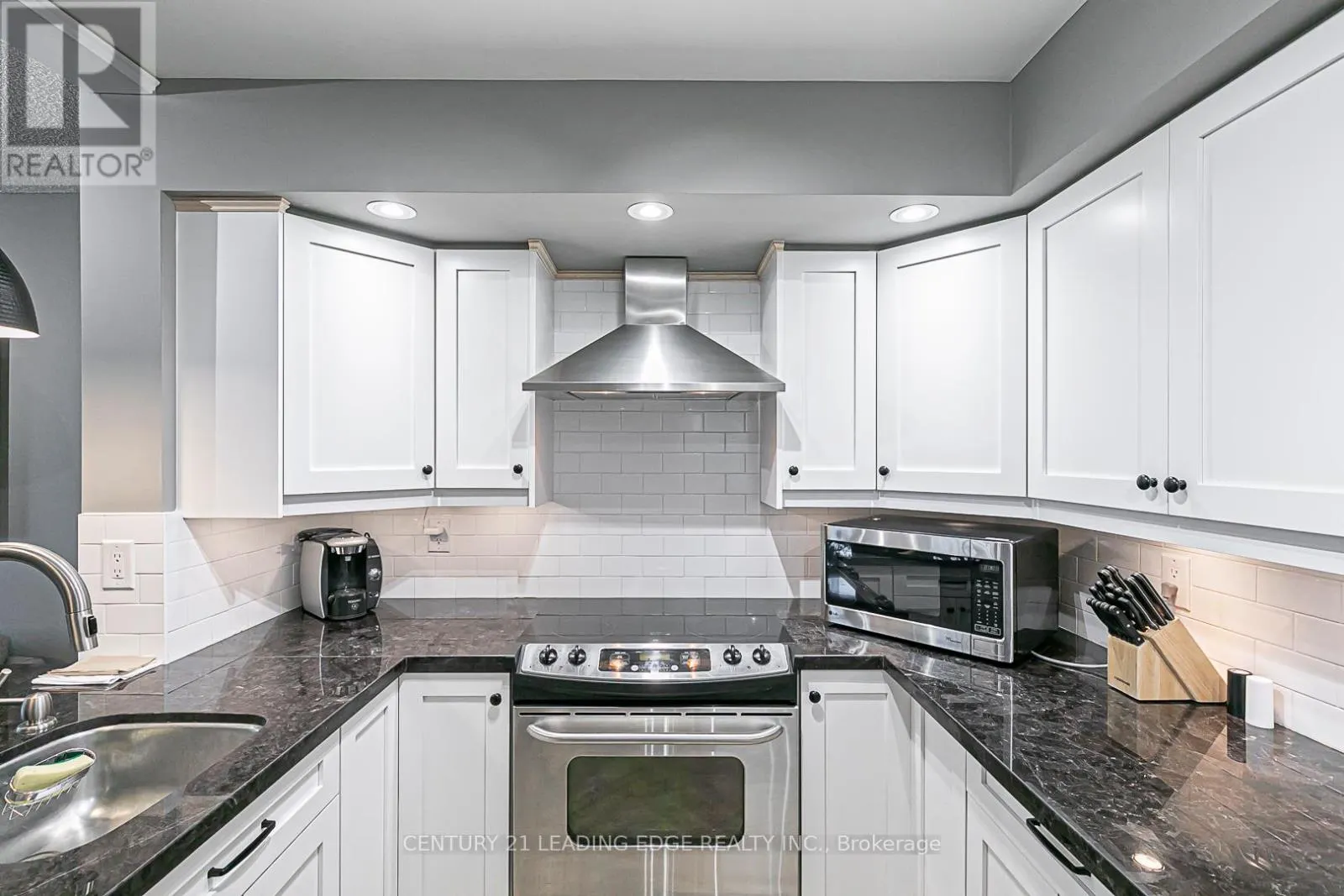 202 - 3 ELLESMERE STREET