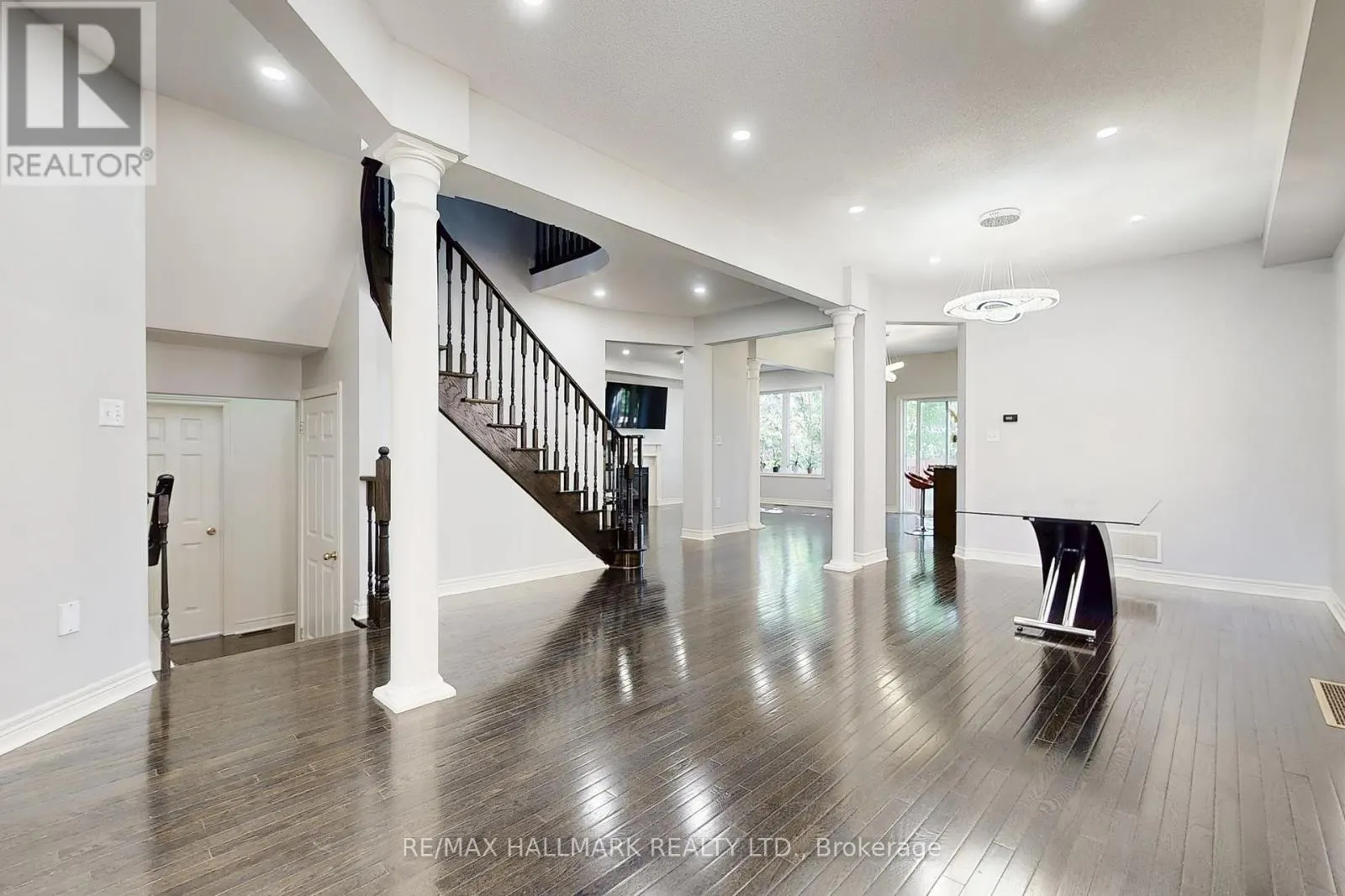 133 AIKENHEAD AVENUE
