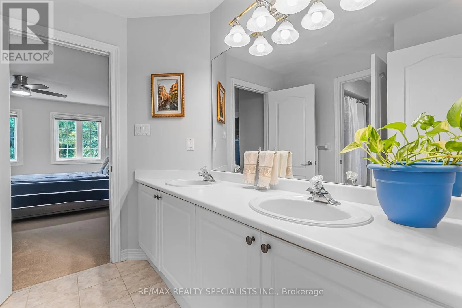 91 SILVER ROSE CRESCENT