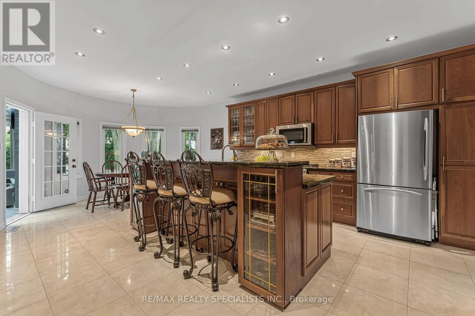 91 SILVER ROSE CRESCENT