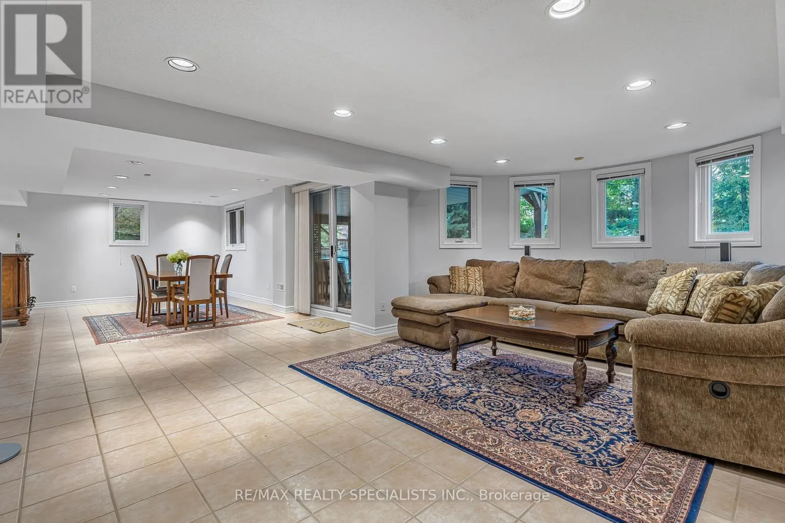 91 SILVER ROSE CRESCENT