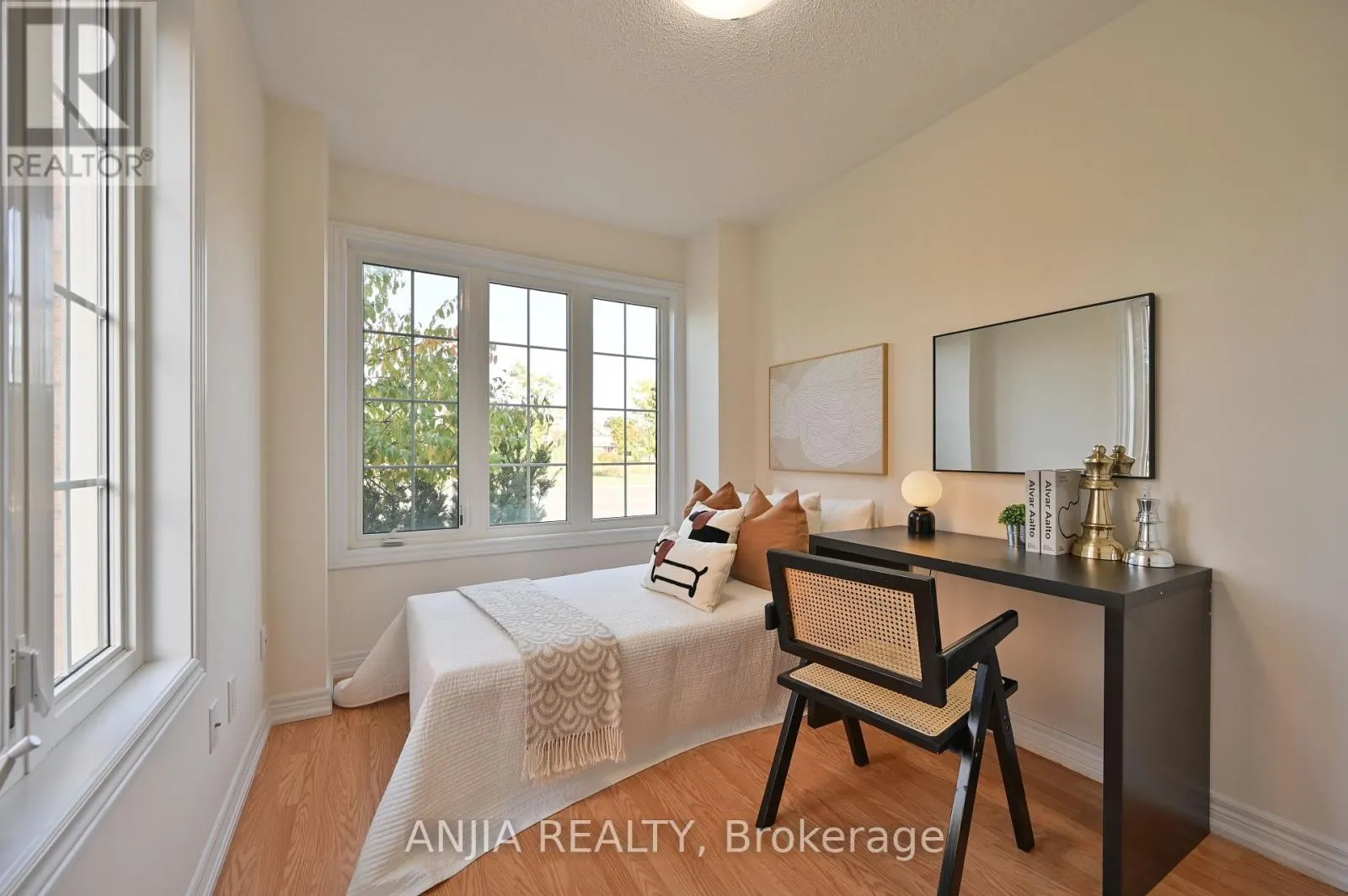 9964 MCCOWAN ROAD