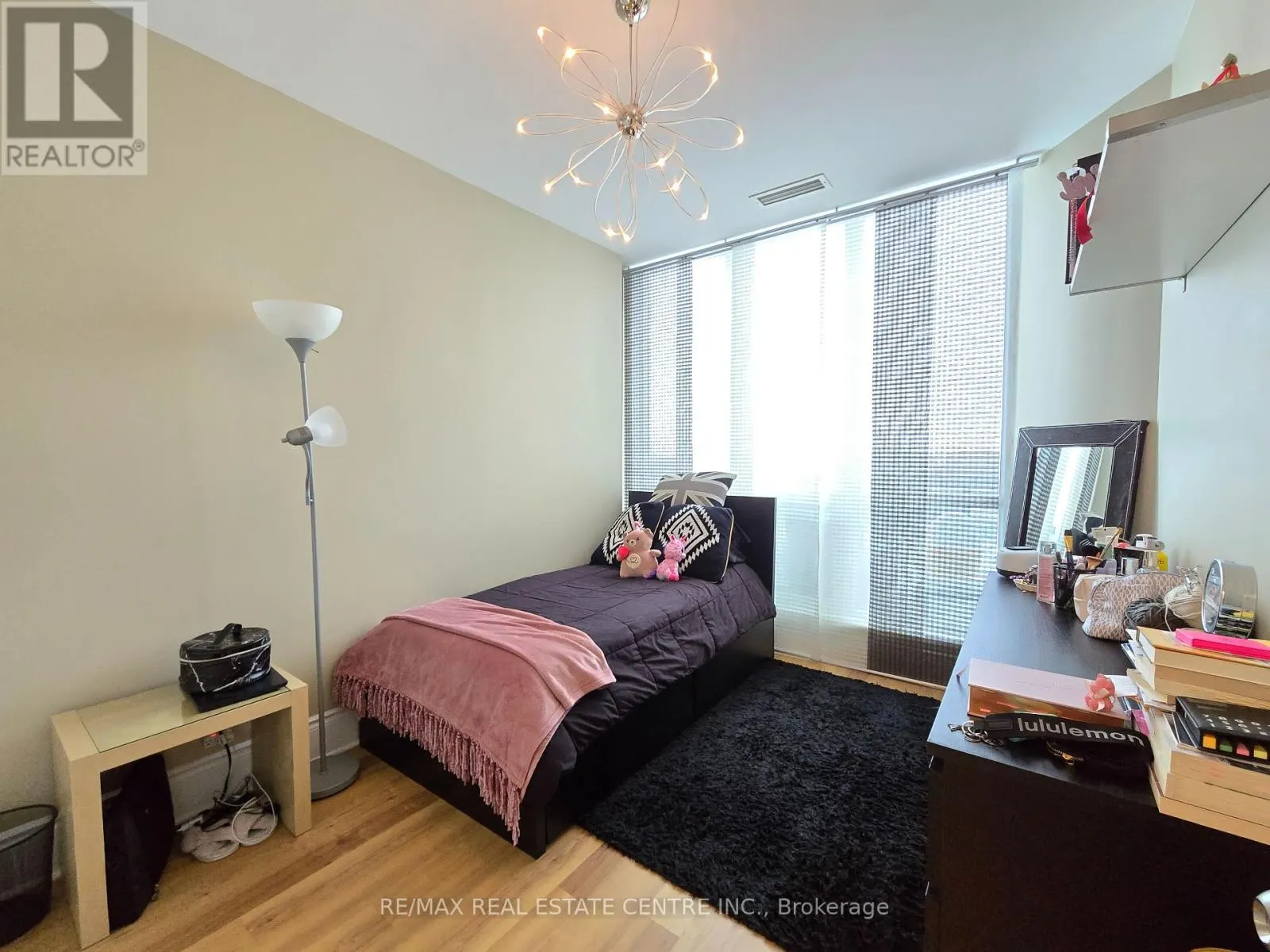 PH207 - 18 HARDING BOULEVARD