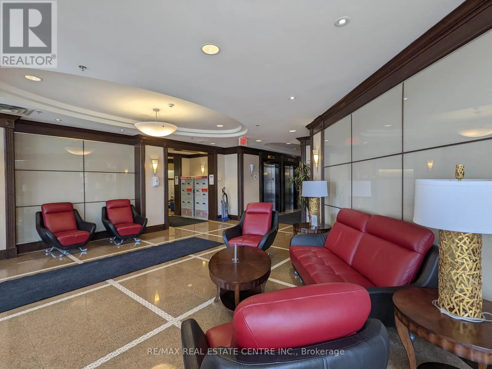 PH207 - 18 HARDING BOULEVARD