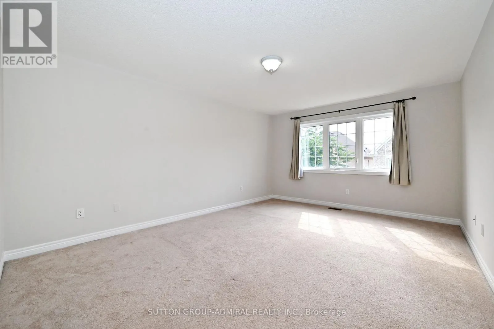 110 SOUTHDOWN AVENUE