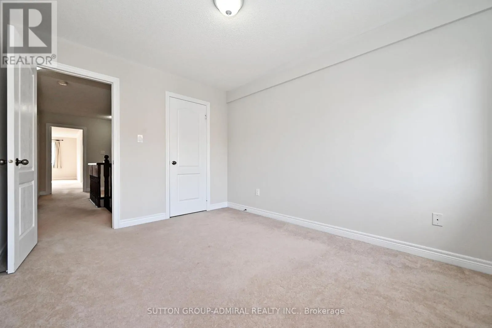 110 SOUTHDOWN AVENUE
