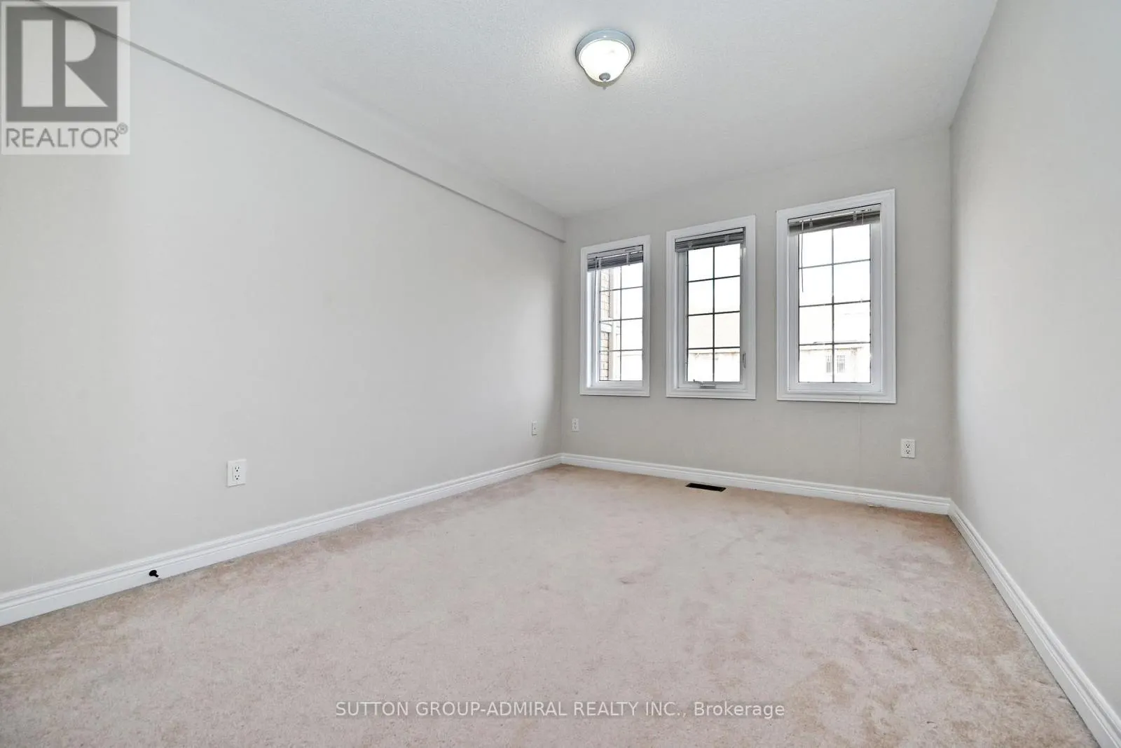 110 SOUTHDOWN AVENUE