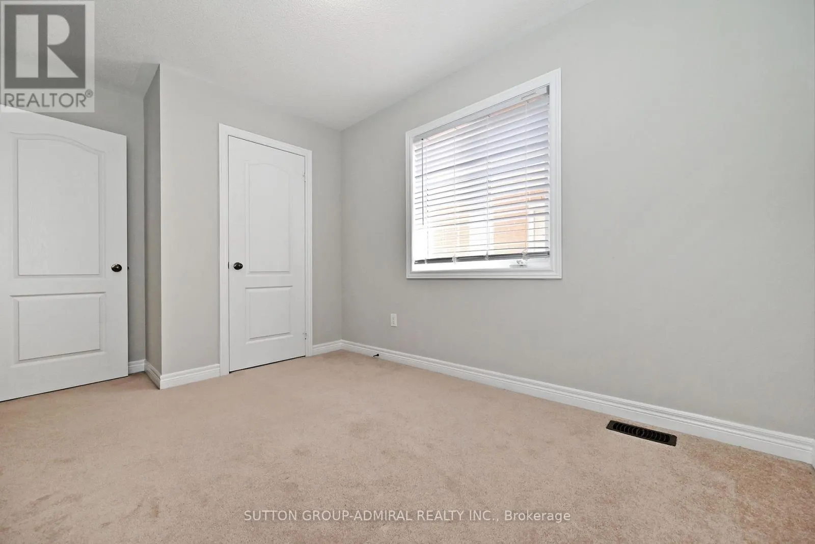 110 SOUTHDOWN AVENUE