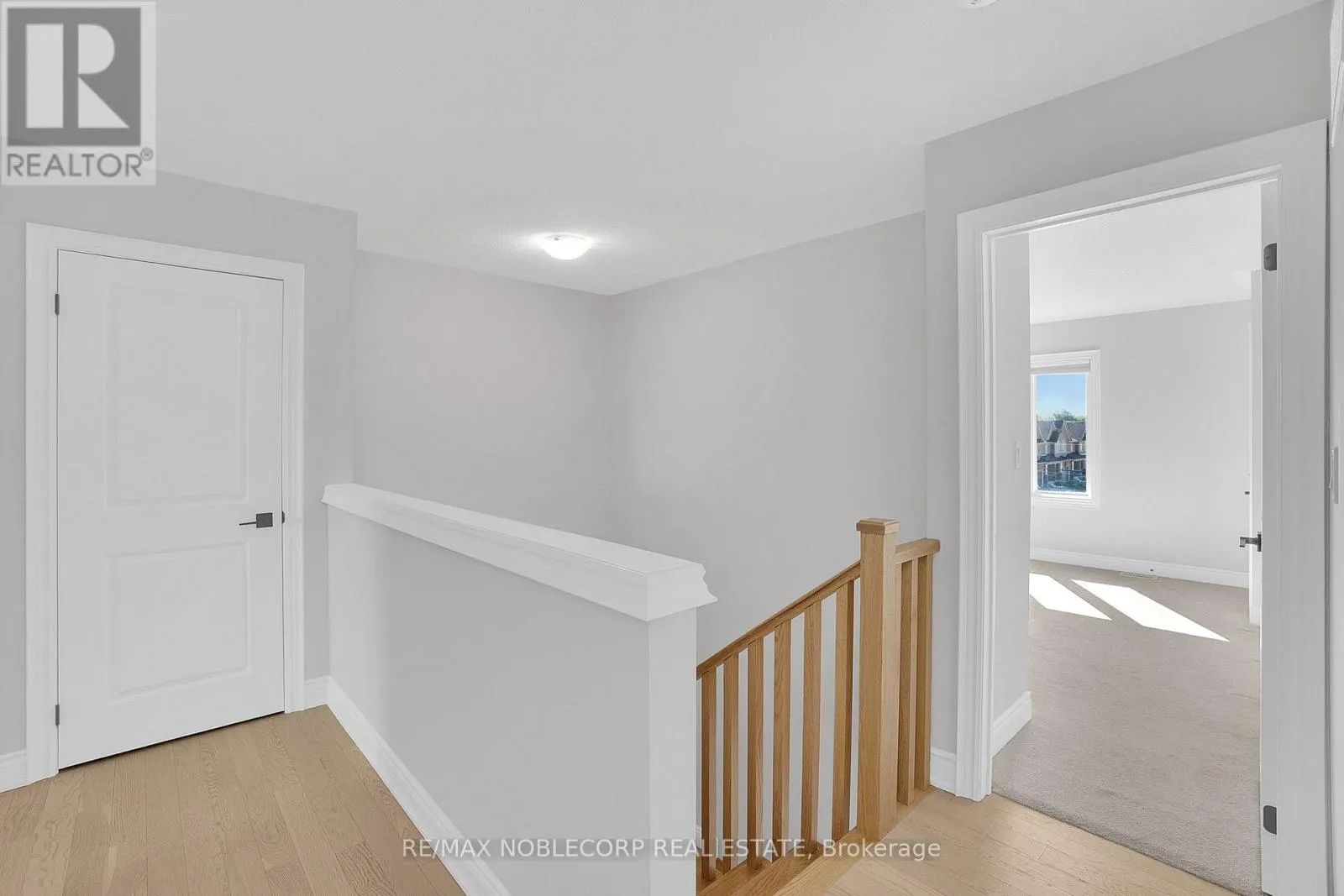 34 ALAN WILLIAMS TRAIL