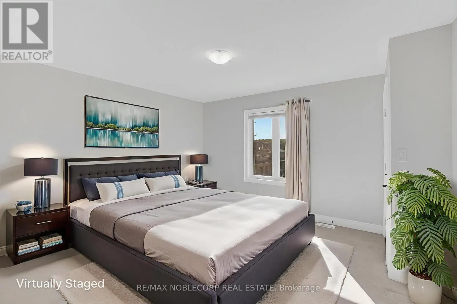 34 ALAN WILLIAMS TRAIL