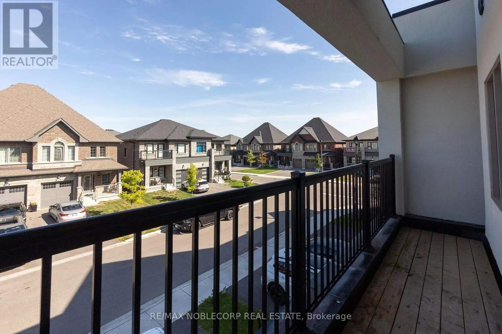34 ALAN WILLIAMS TRAIL