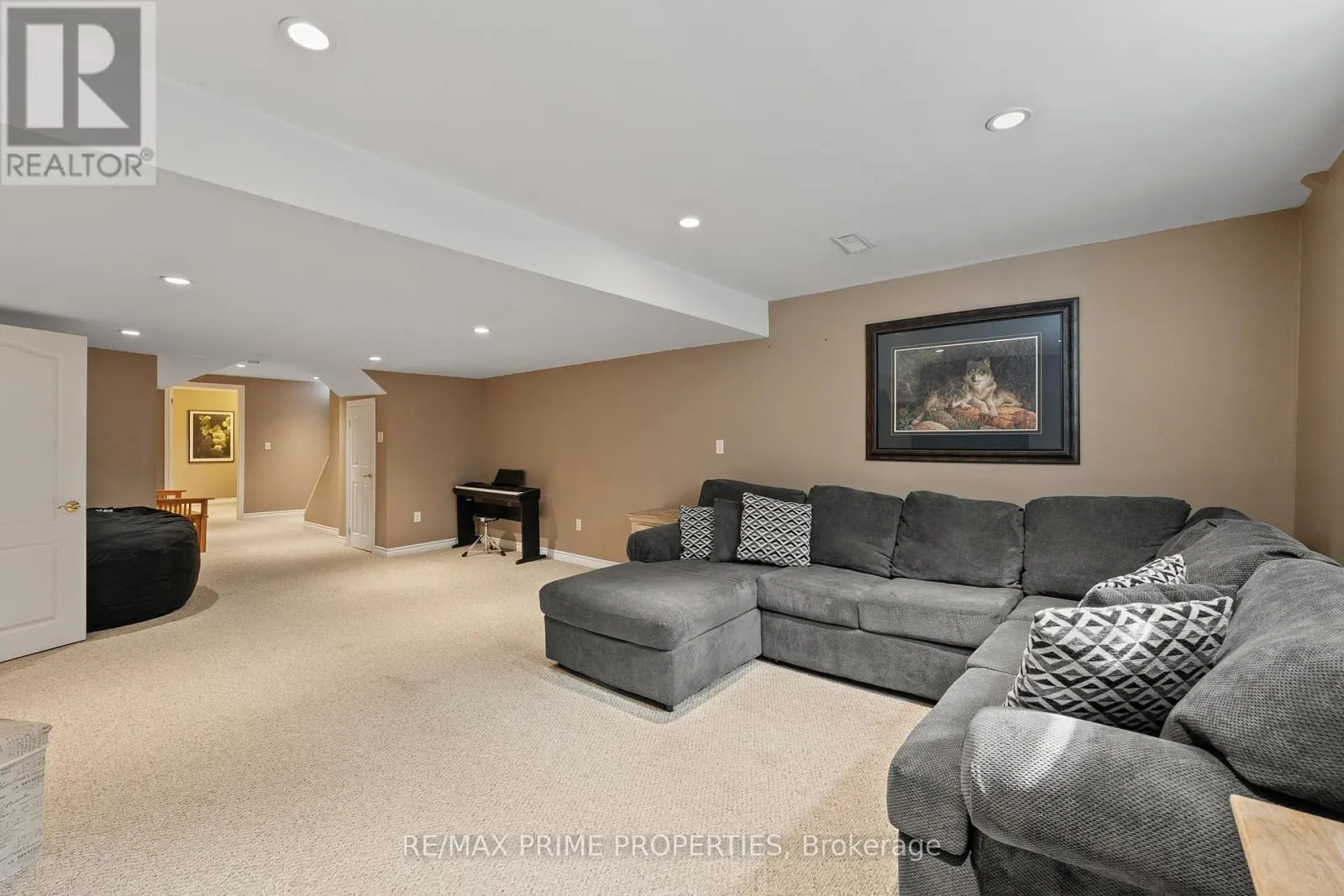 648 SOCIETY CRESCENT