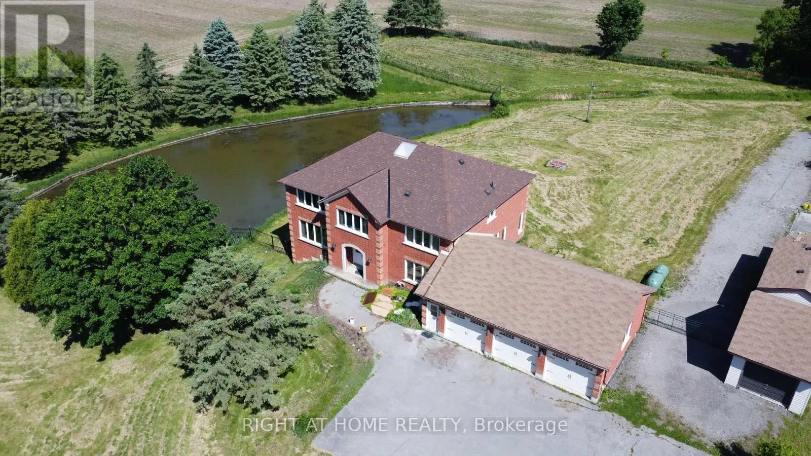 1008 MOUNT ALBERT ROAD