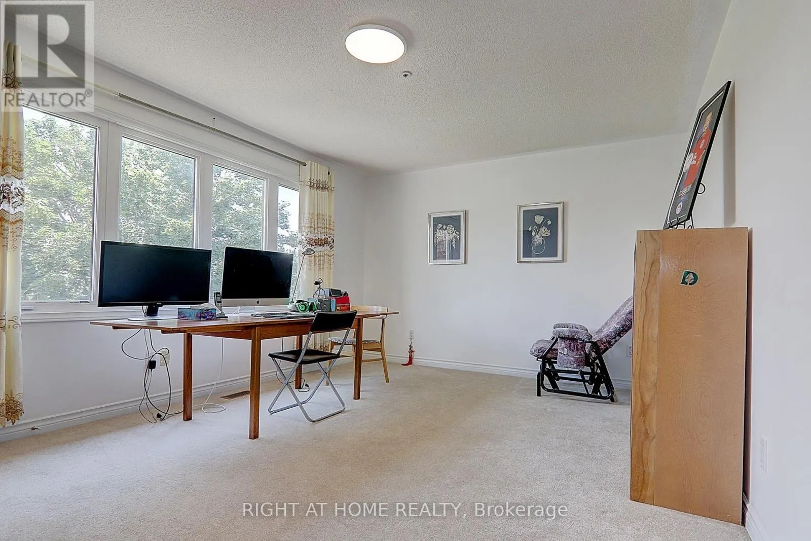 1008 MOUNT ALBERT ROAD