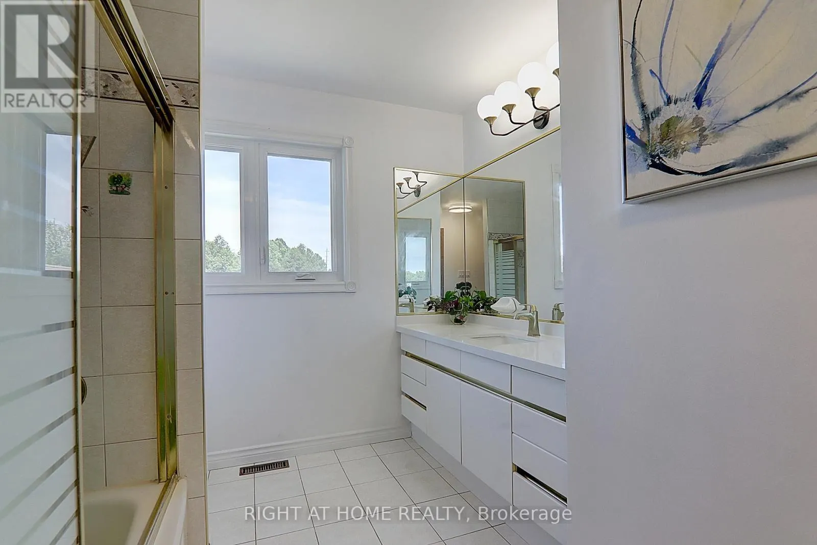 1008 MOUNT ALBERT ROAD