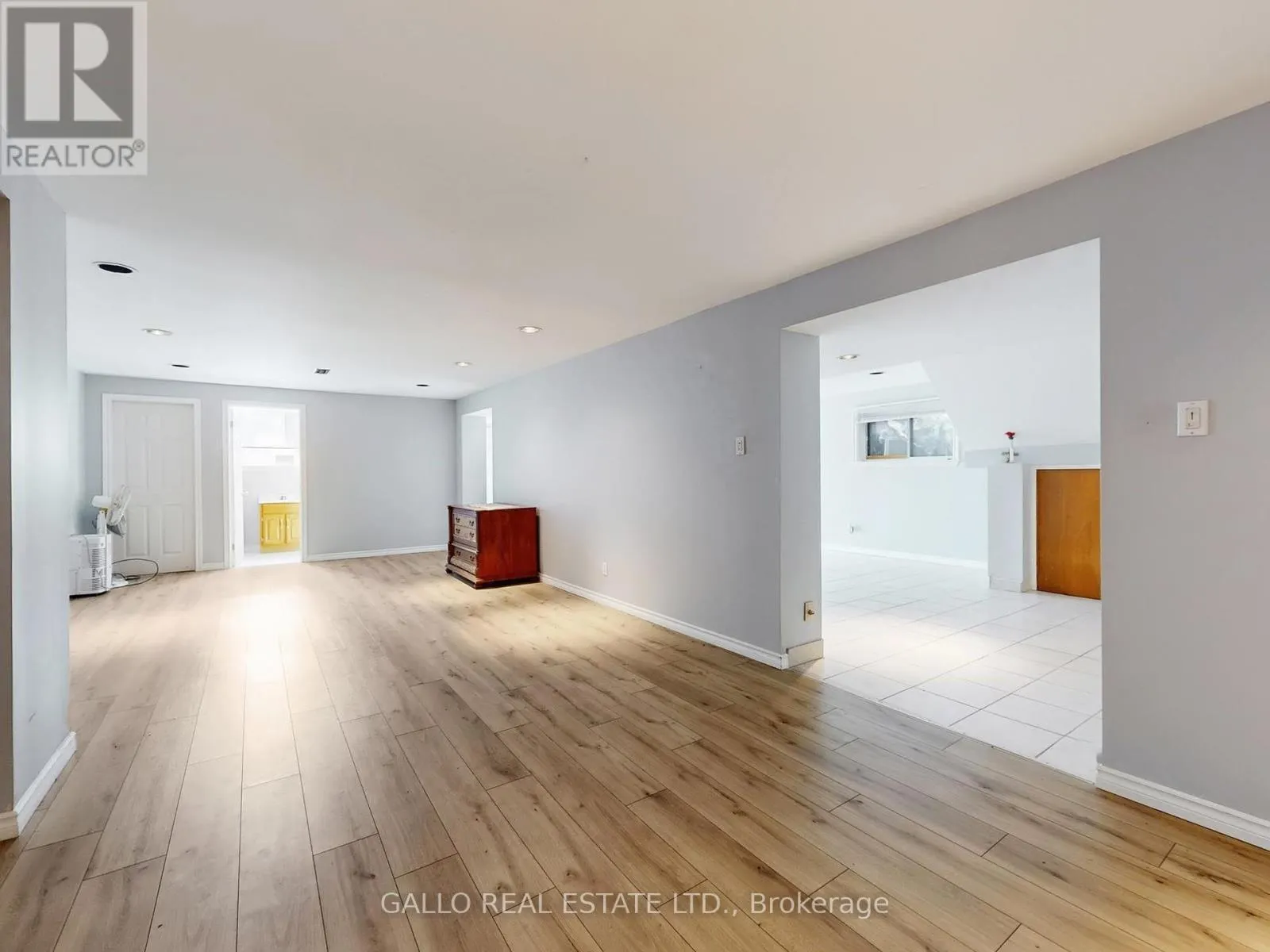 352 UXBRIDGE PICKERING TOWNLINE