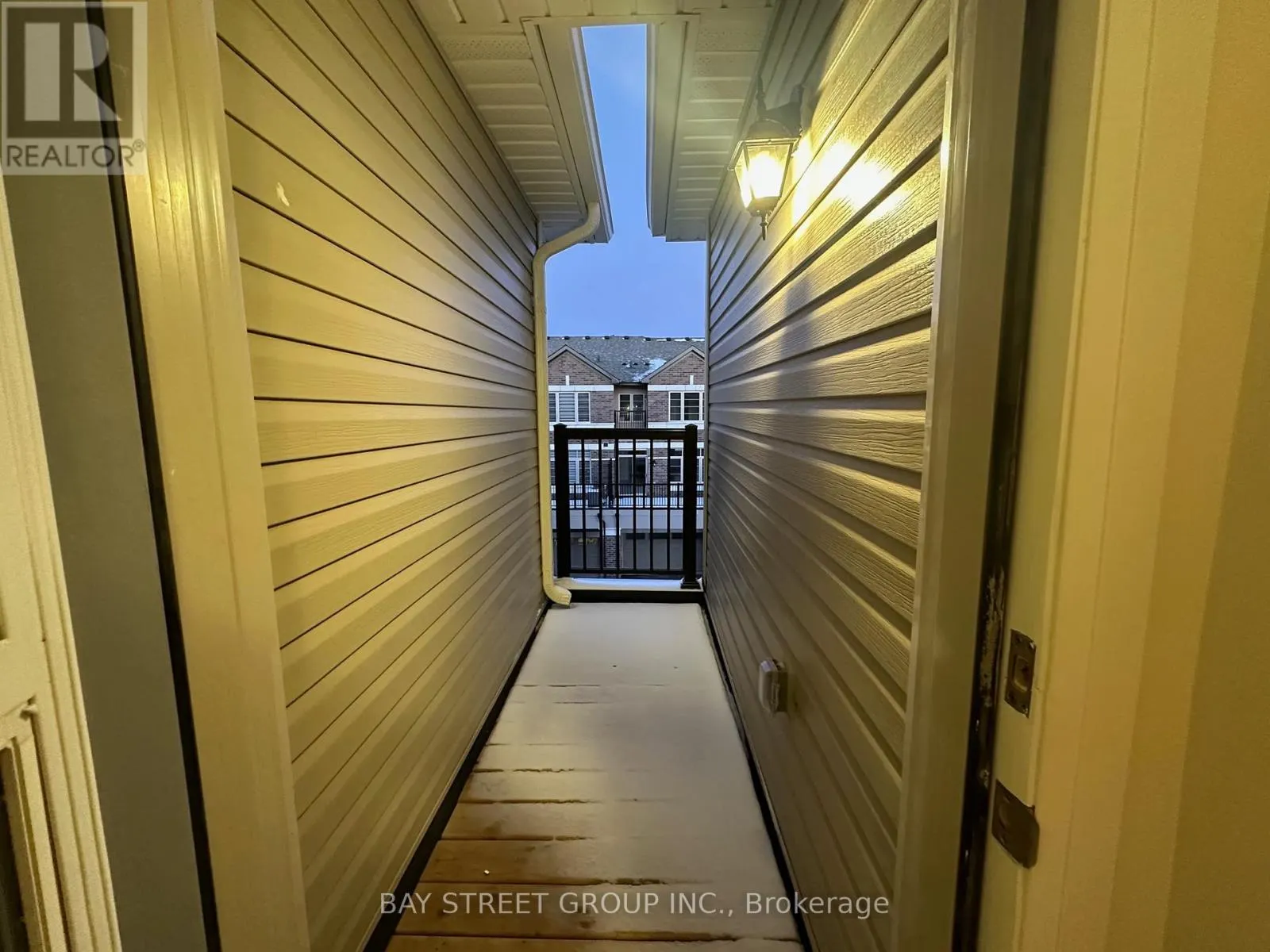 MARKHAM - 24 STOEBER LANE