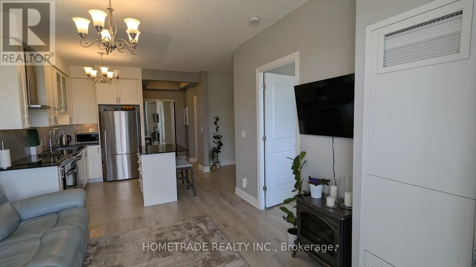 201B - 9090 YONGE STREET