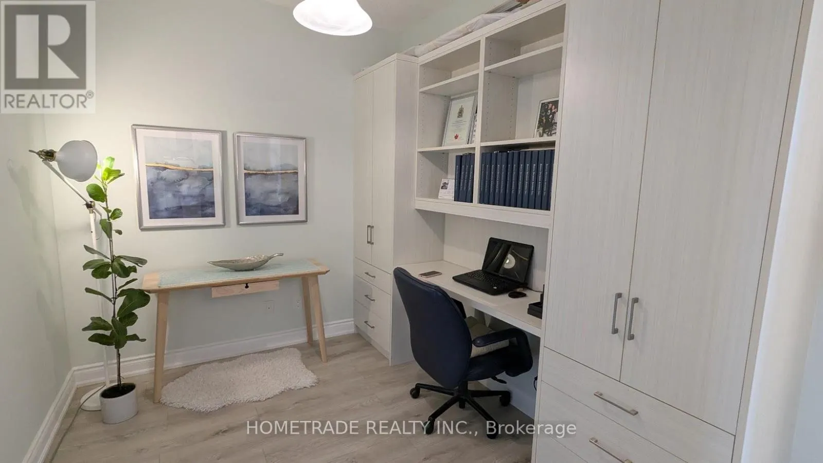 201B - 9090 YONGE STREET