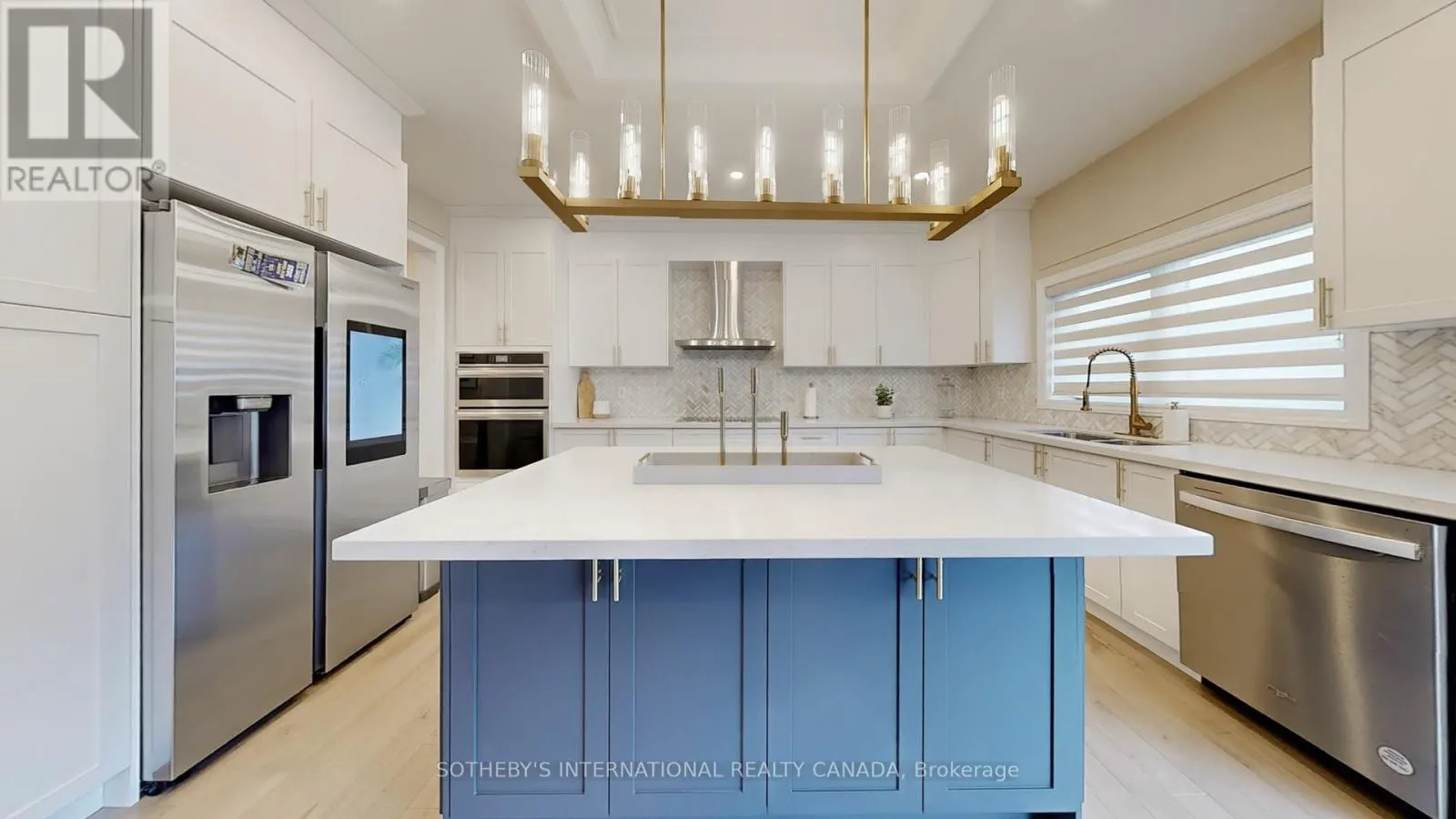 1633 CORSAL COURT
