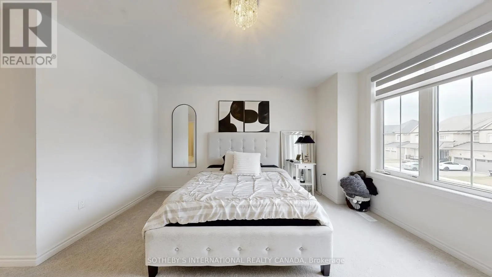 1633 CORSAL COURT